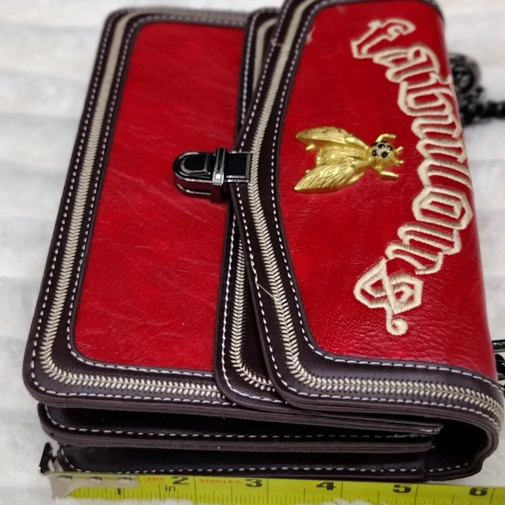 Bee Fabulous Square Red Crossbody / Shoulder Bag with Chain Strap - Picture 3 of 8